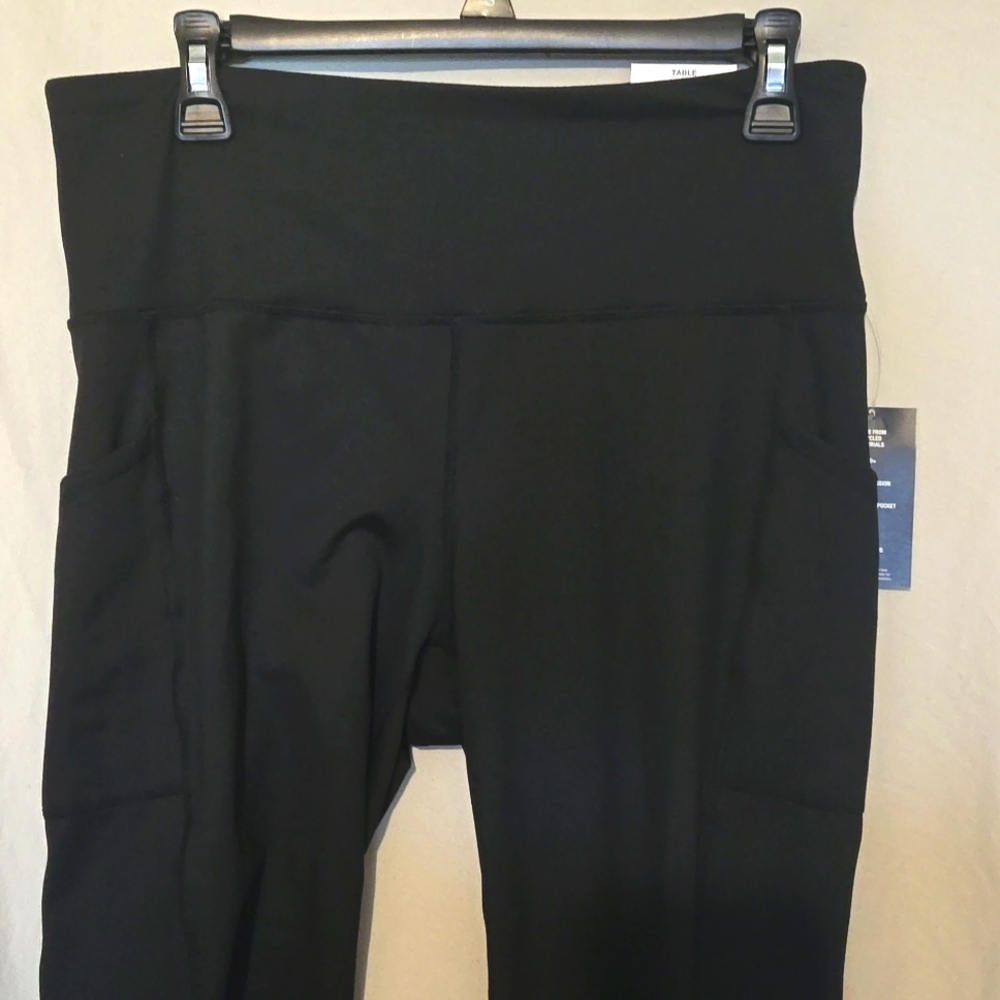 Ideology pocketed compression styled leggings, NEW - Picture 2 of 11